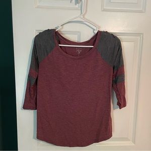 3/4 sleeve shirt